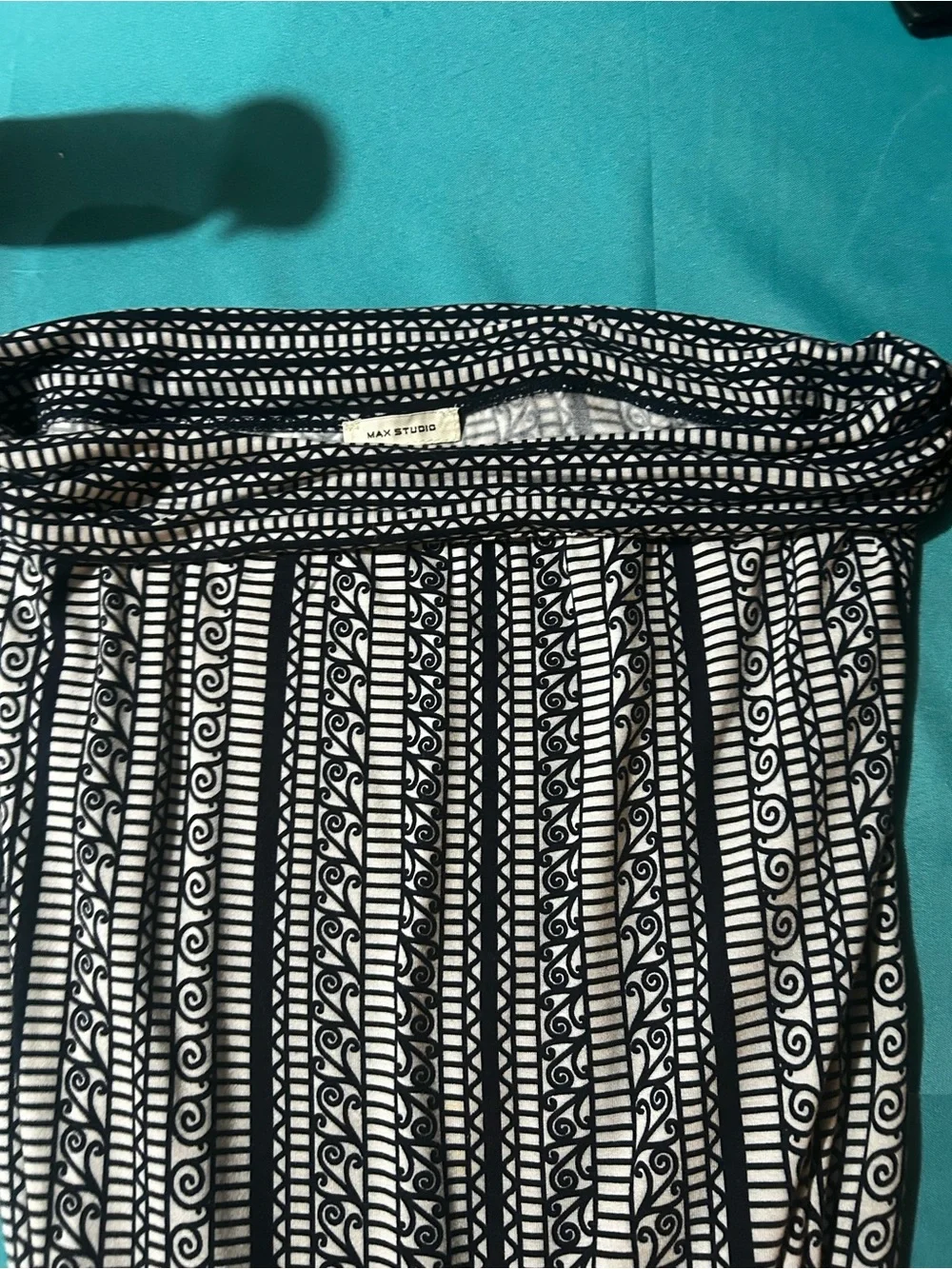 Max Studio Black & White Patterned Maxi Skirt